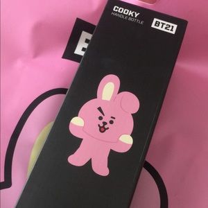 ✨NEW cooky handle bottle official 💜